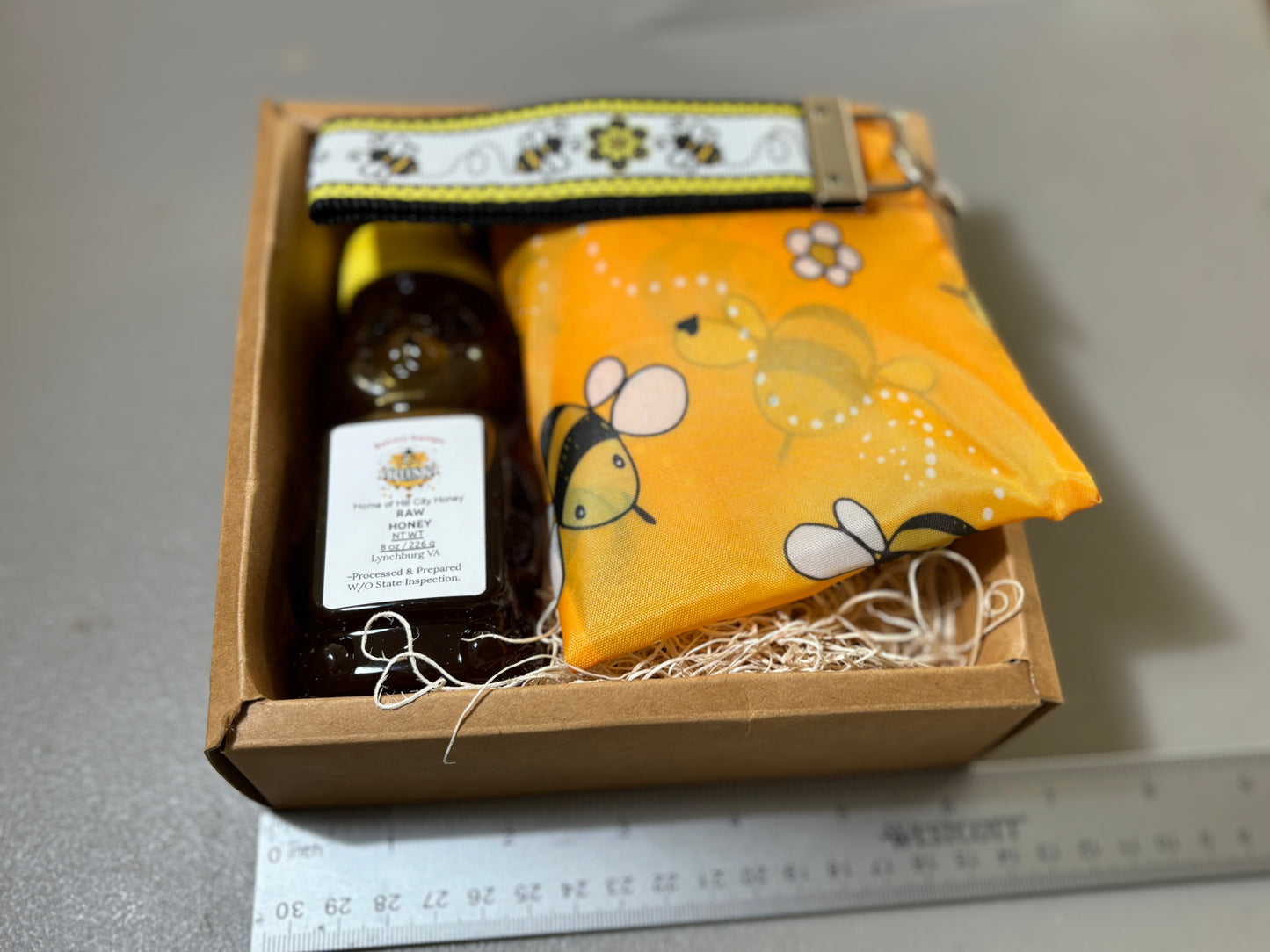 Bee Square Gift Box