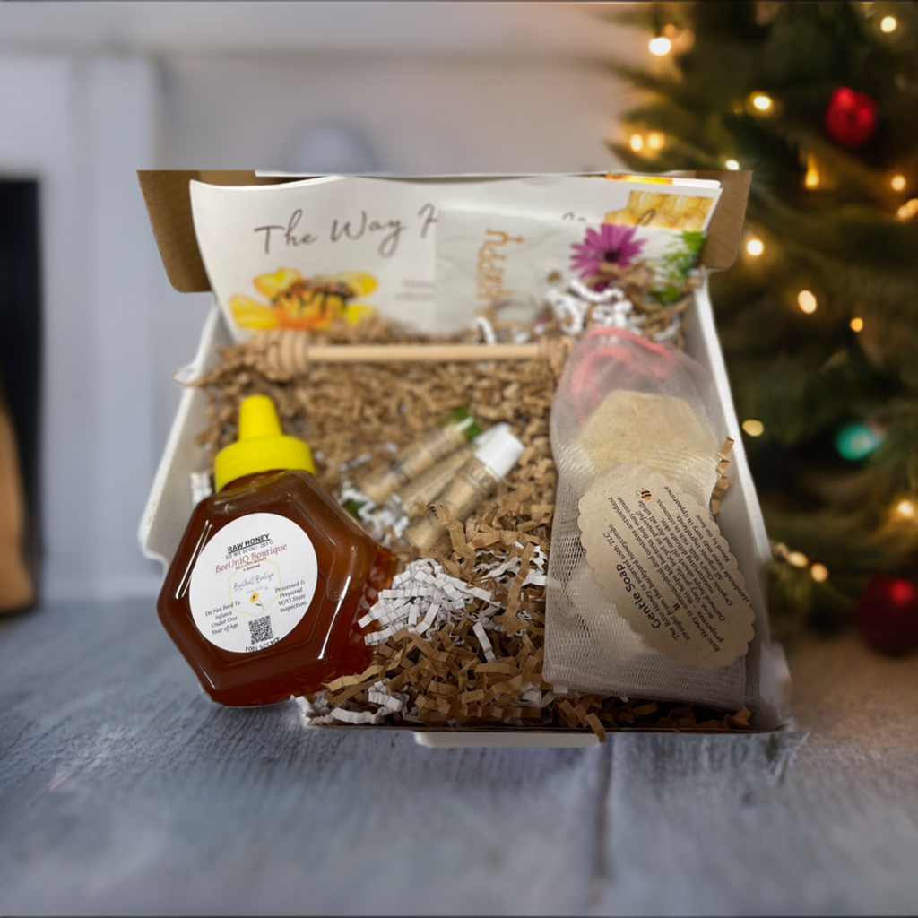 Blossom Bundle Box with Christmas Card